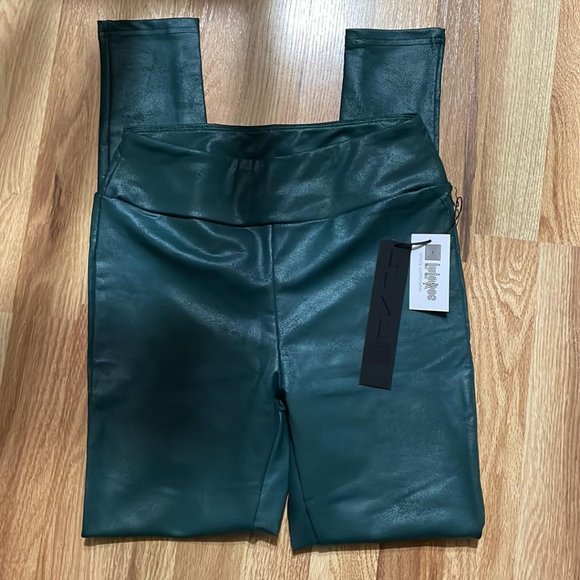 LuLaRoe Pants - LuLaRoe LUXE Small Green Leggings NEW with tags